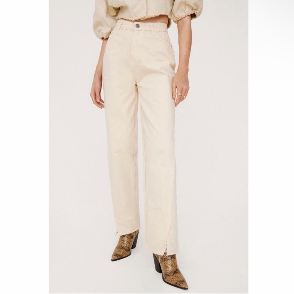 Nasty Gal Ecru Seam Split Hem Straight Leg High Waisted Jeans Size 4